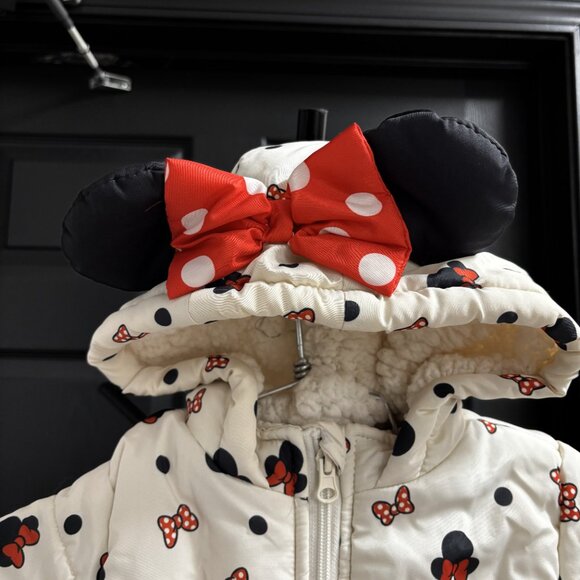🐭✨ Minnie Mouse Toddler Puffer Jacket | Size 3T | Hooded & Cozy - Picture 4 of 7